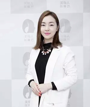 嘉兴金佳玭 美容协会会长